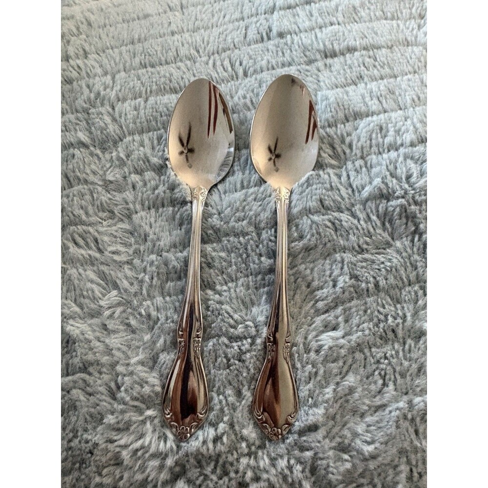 Oneida Stainless Chateau 2 Spoons